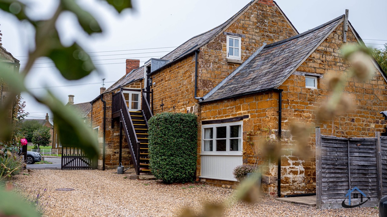 Photo of Outdoor in Caldecott