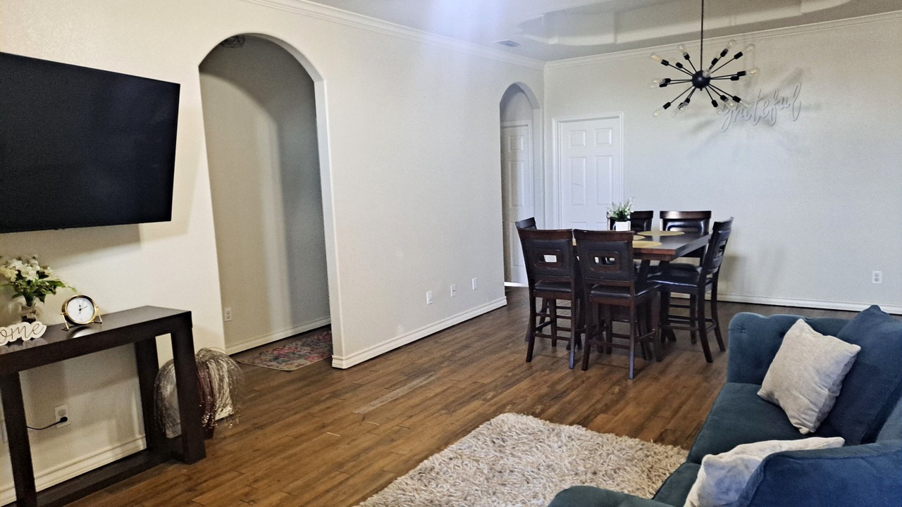 Photo of Livingroom in South Side