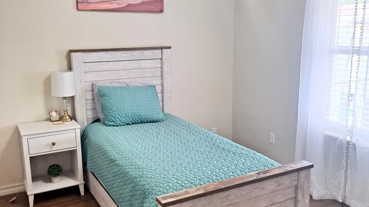 Photo of Bedroom in South Side