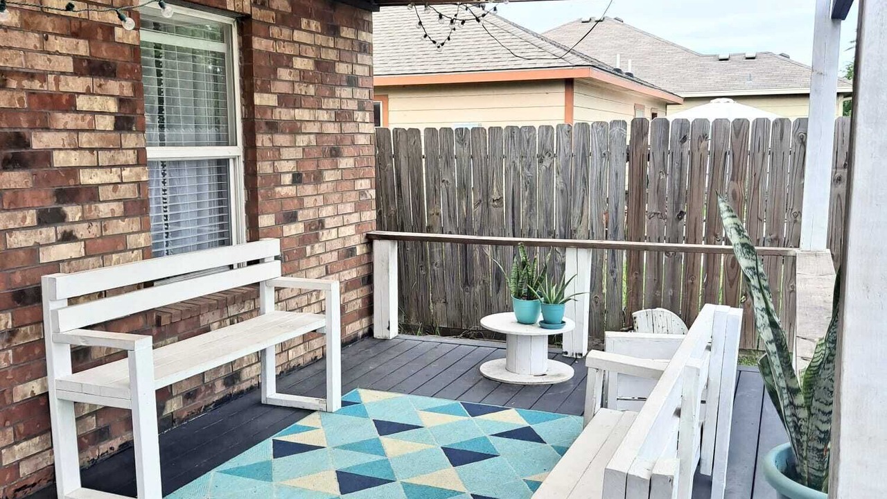 Photo of Patio Balcony in South Side