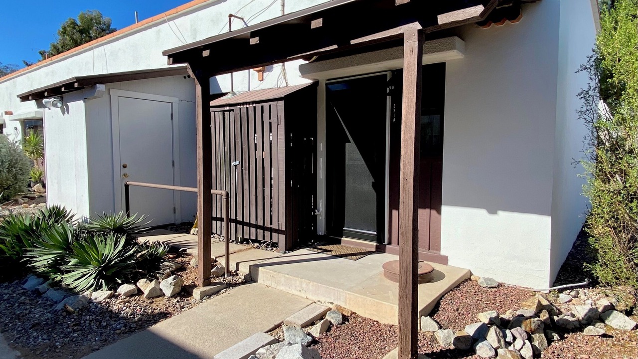 Photo of Outdoor in Green Valley