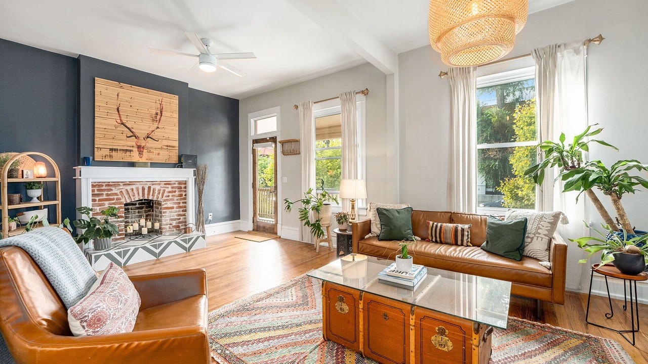 Photo of Livingroom in West Colfax