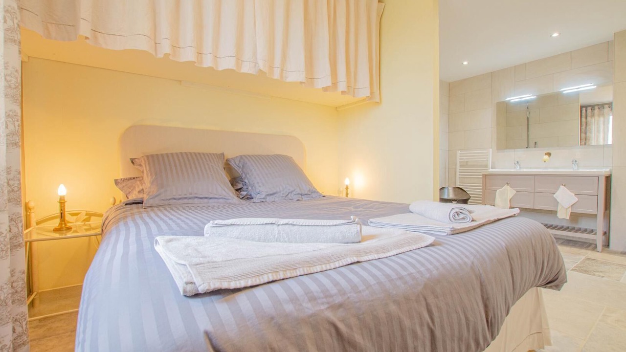 Photo of Bedroom in Loches-sur-Ource