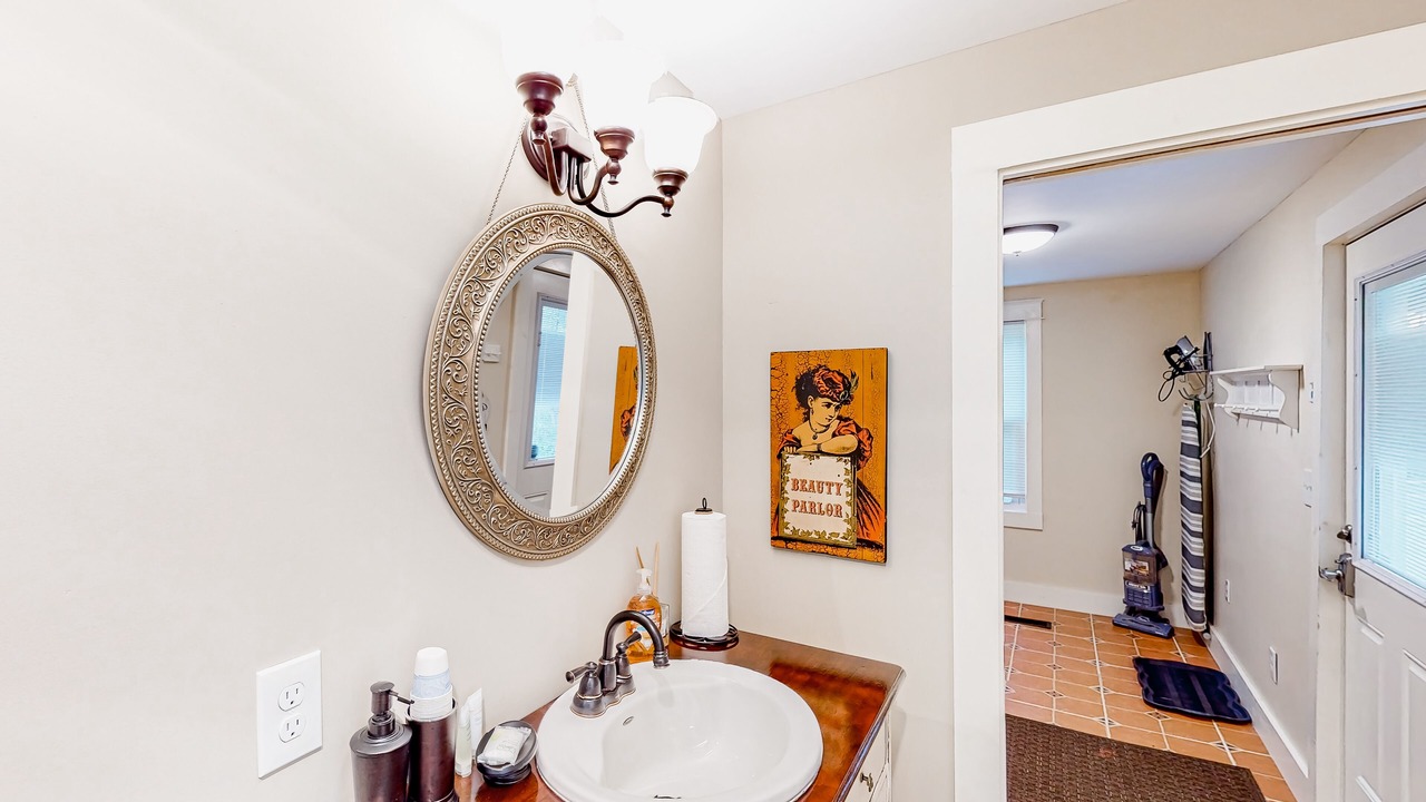 Photo of Bathroom in East Wallingford