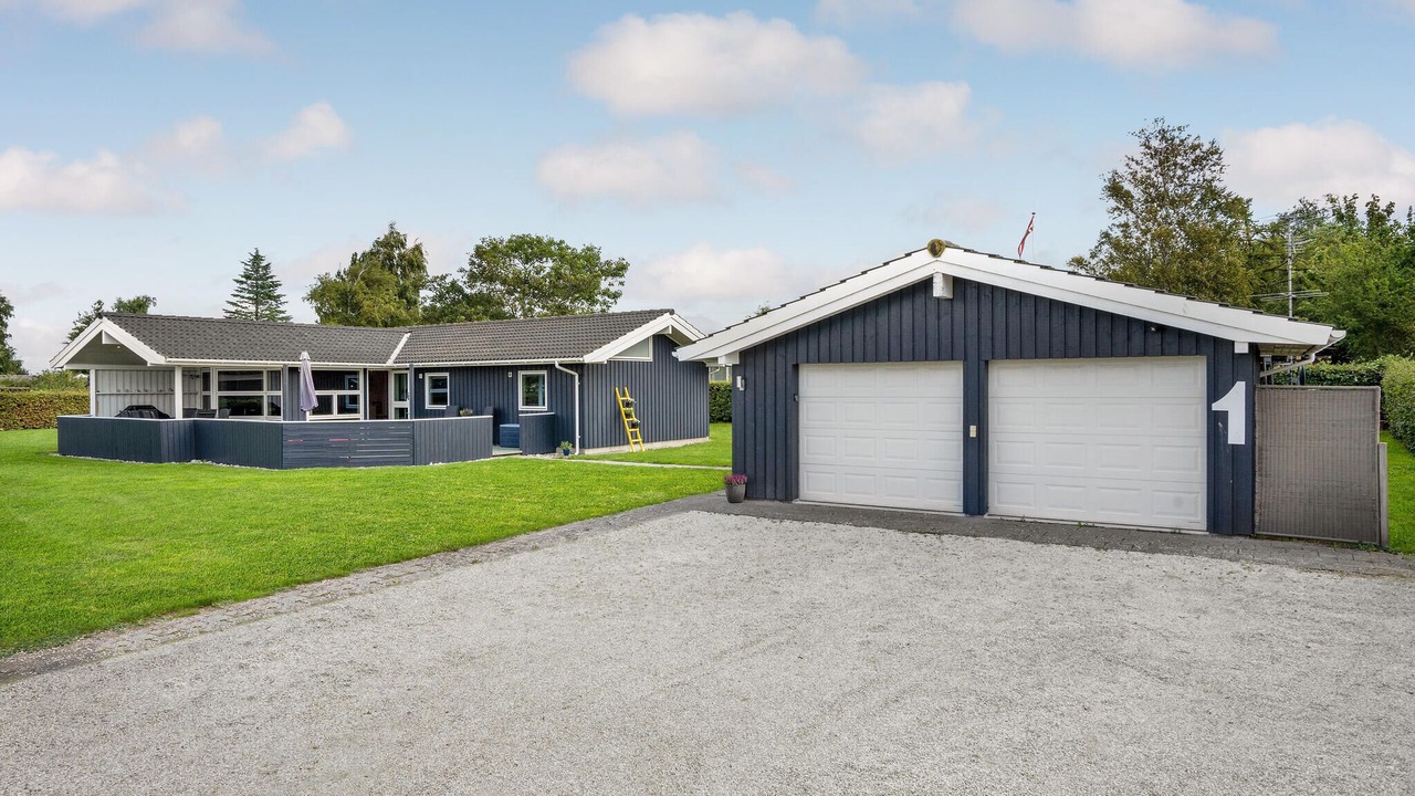 Photo of Others in Venemose