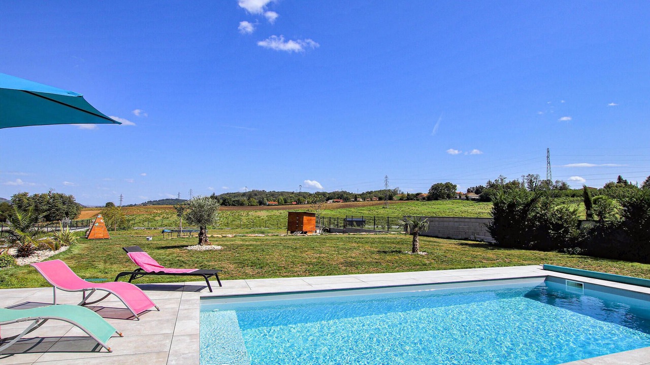 Photo of Outdoor in Pont-Eveque