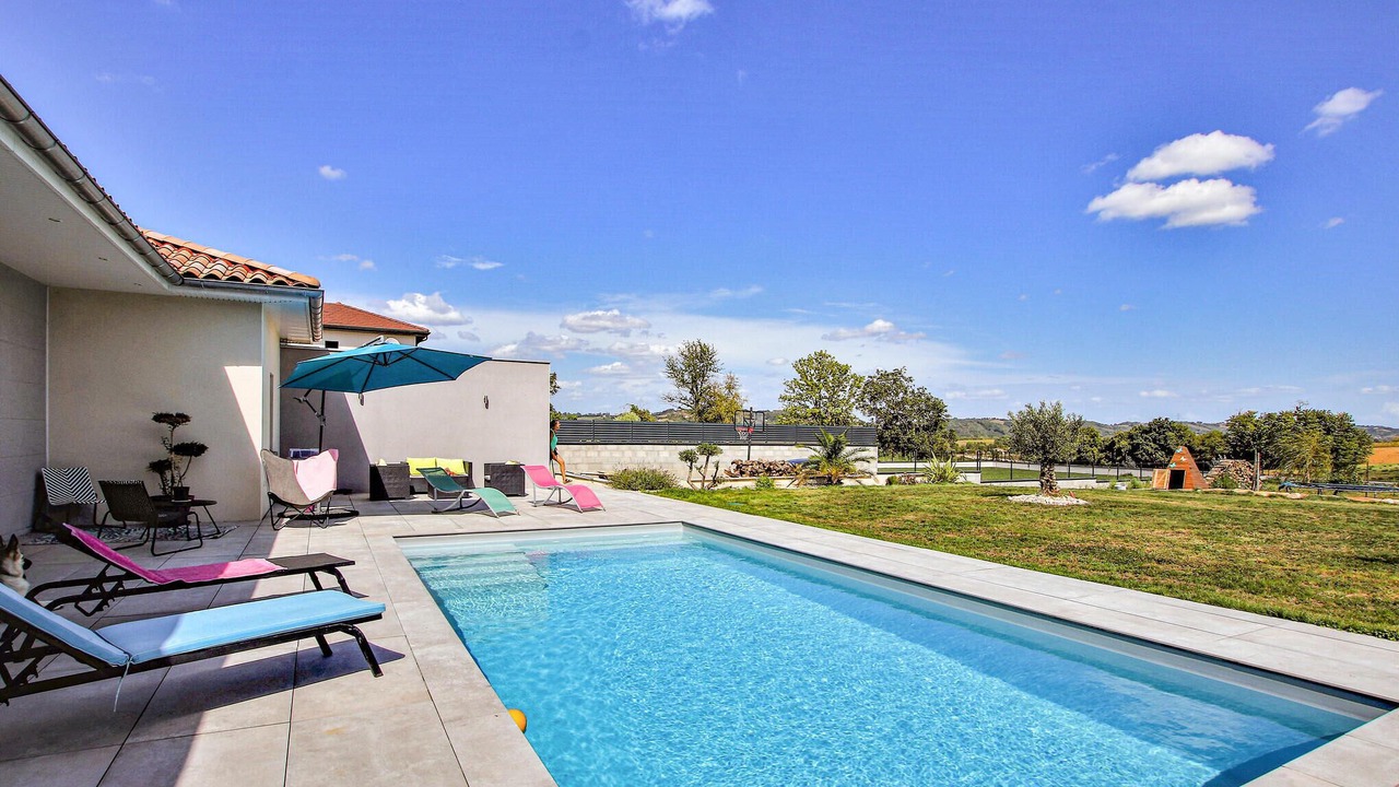 Photo of Outdoor in Pont-Eveque