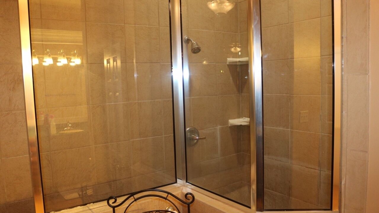 Photo of Bathroom in Lakes of Forest Hill