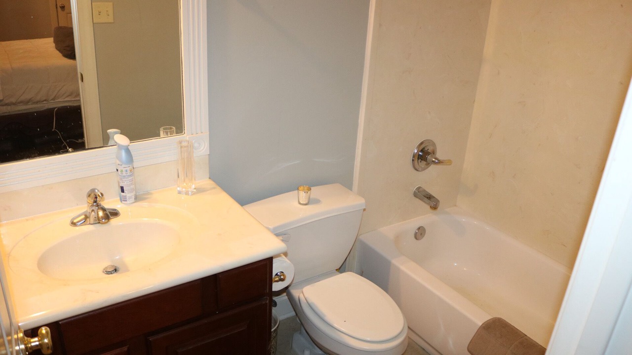 Photo of Bathroom in Lakes of Forest Hill