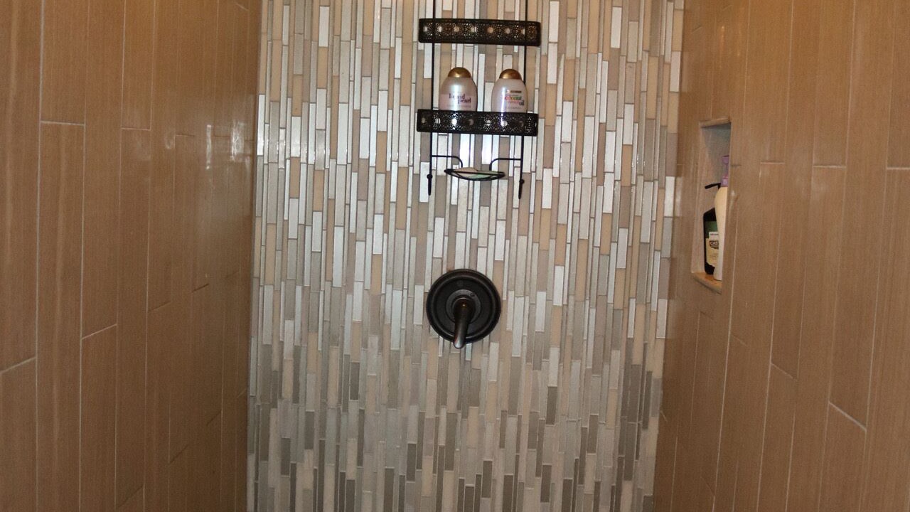 Photo of Bathroom in Lakes of Forest Hill