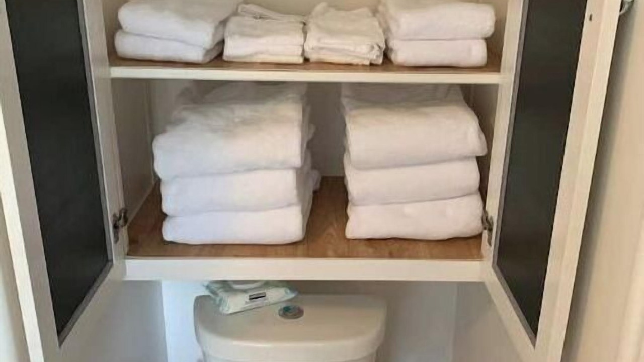 Photo of Bathroom in Sandy