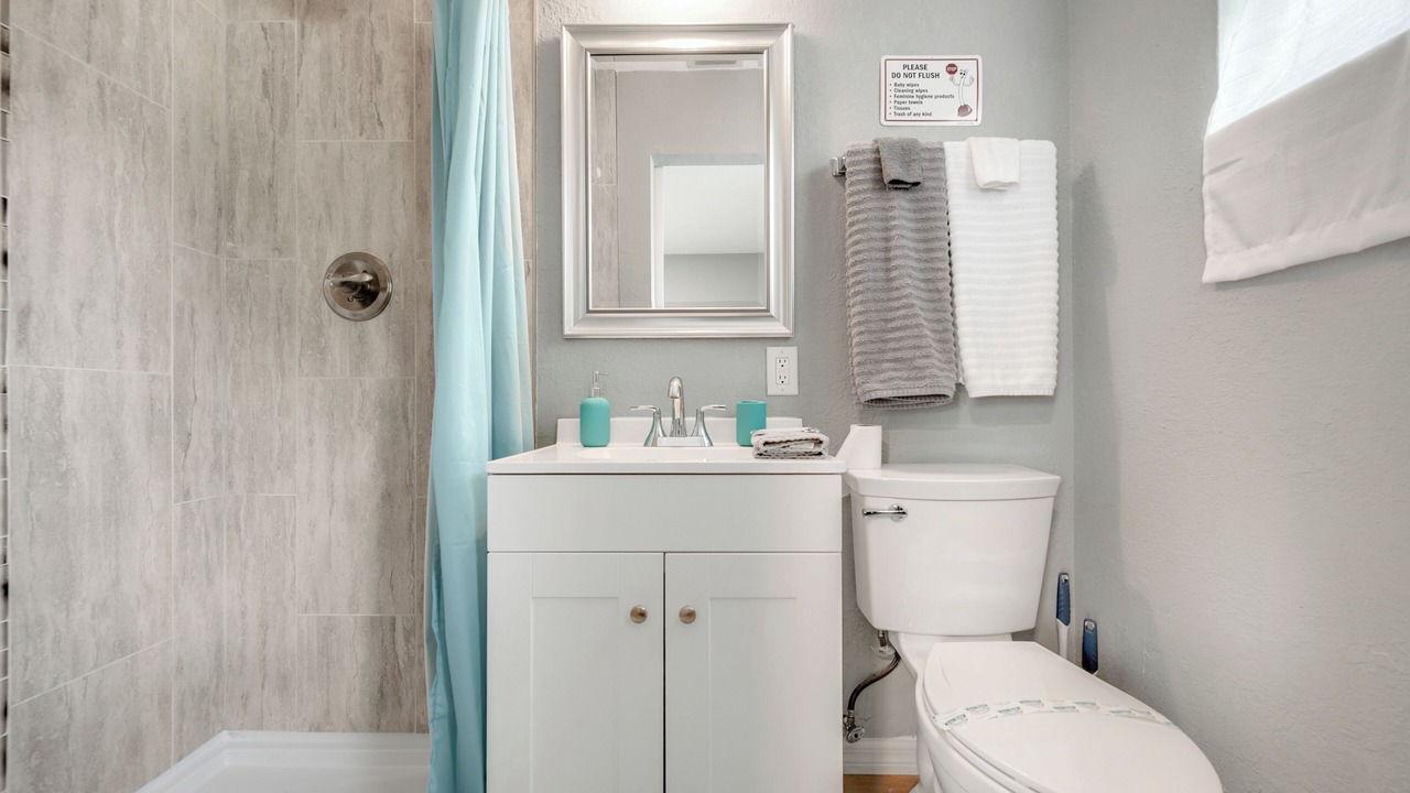 Photo of Bathroom in Seminole