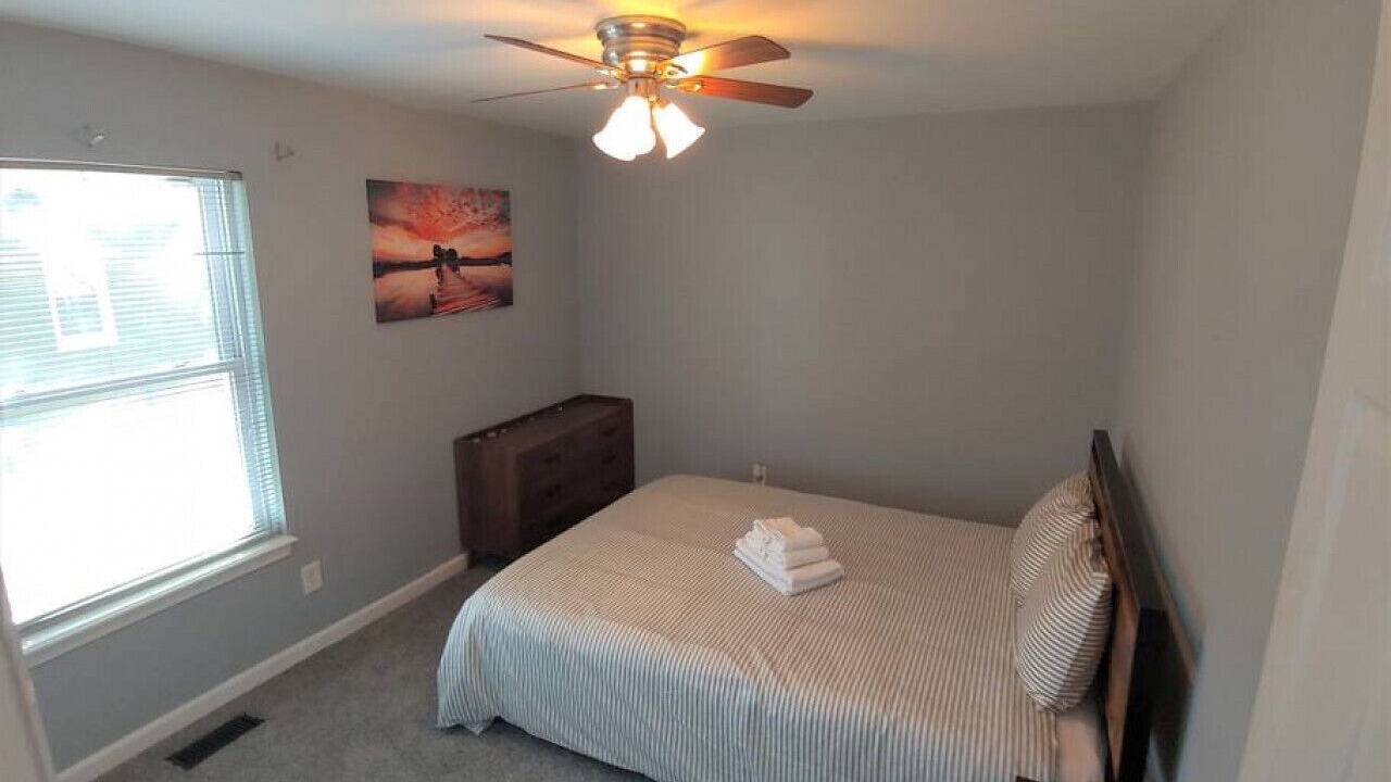 Photo of Bedroom in Pontiac
