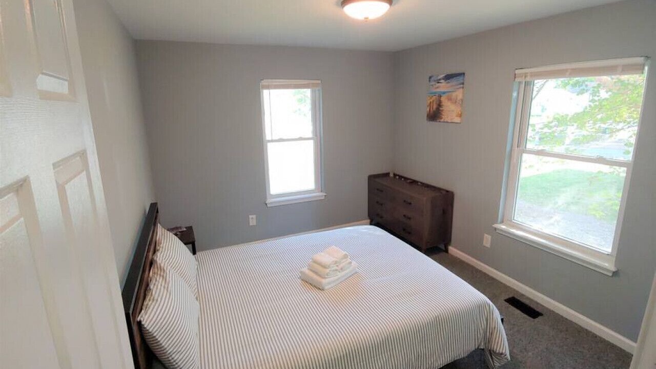 Photo of Bedroom in Pontiac