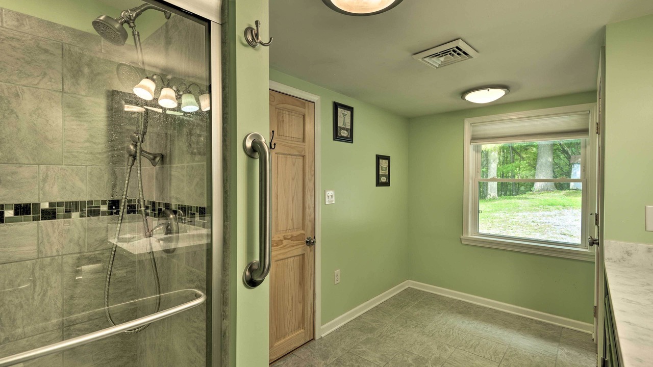 Photo of Bathroom in Glenfield