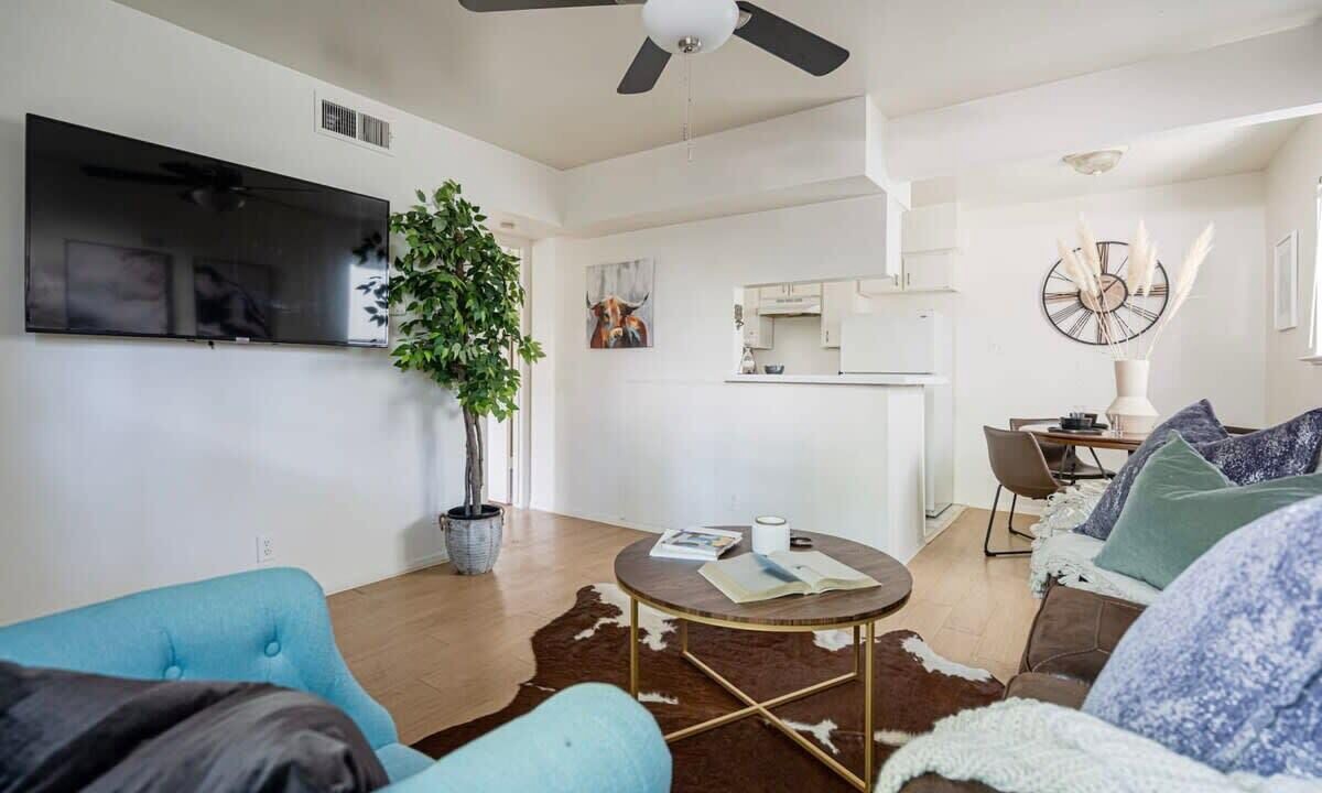 Photo of Bedroom in North University
