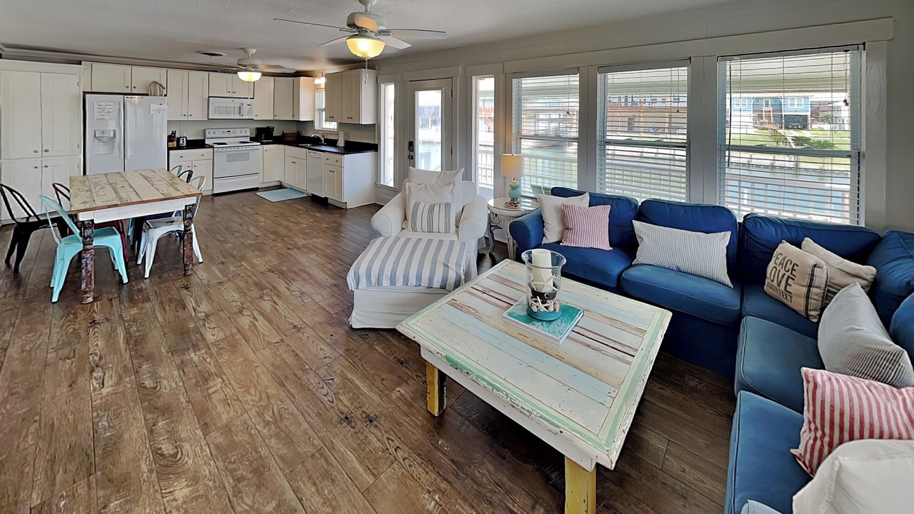 Photo of Bedroom in City-by-the Sea