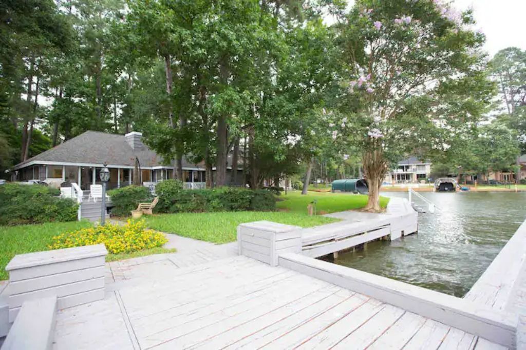 Photo of Outdoor in Walden on Lake Conroe