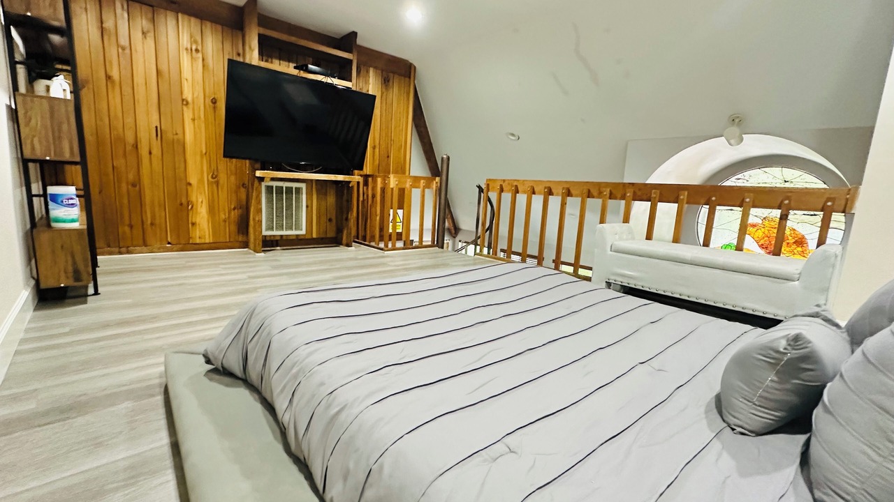 Photo of Bedroom in Walden on Lake Conroe