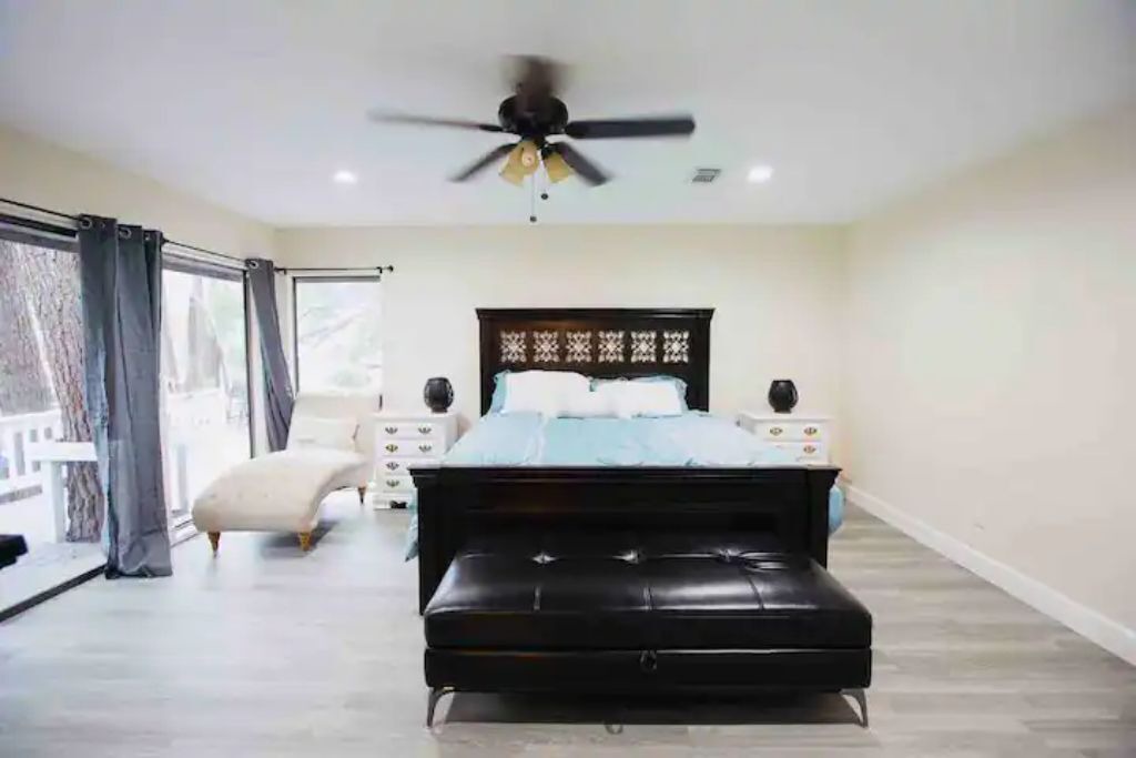 Photo of Bedroom in Walden on Lake Conroe