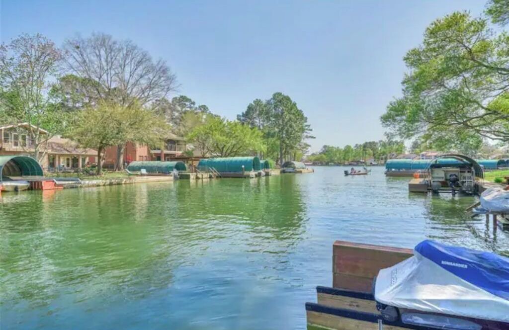 Photo of Outdoor in Walden on Lake Conroe