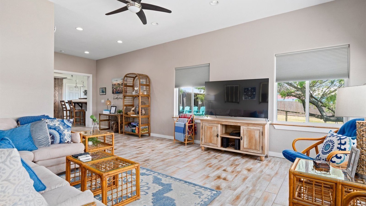 Photo of Livingroom in Rockport