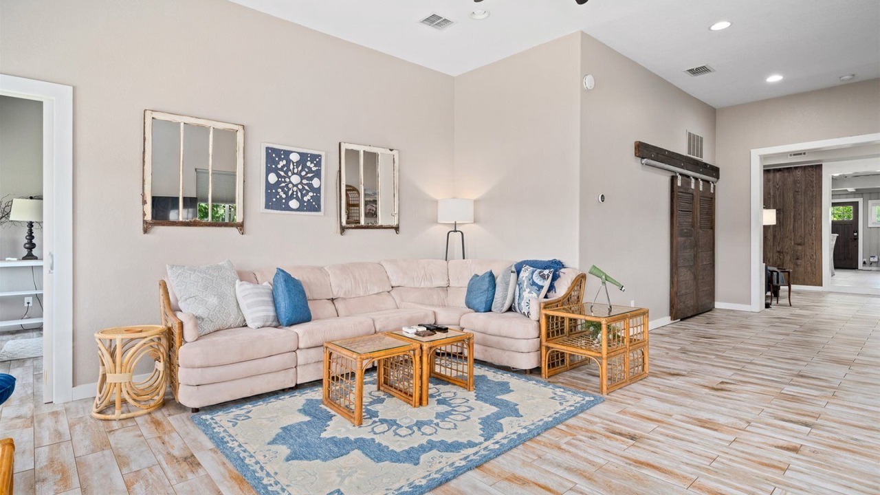 Photo of Livingroom in Rockport