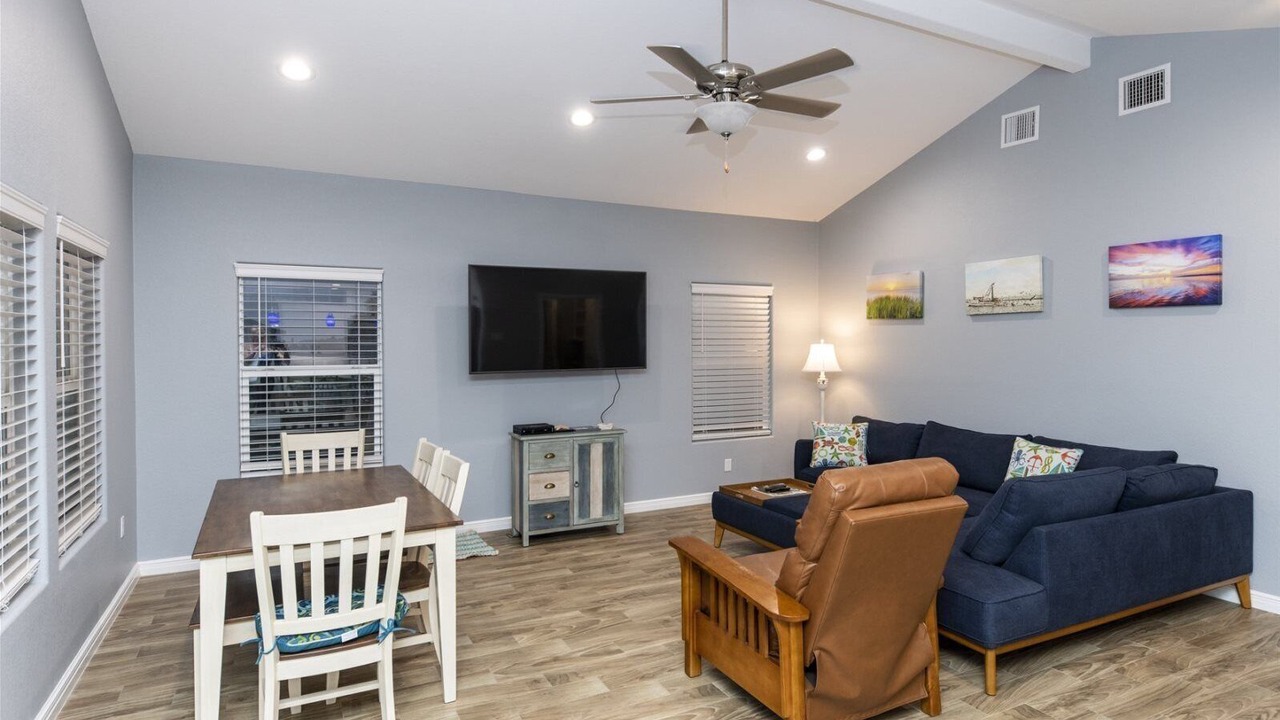 Photo of Livingroom in Rockport