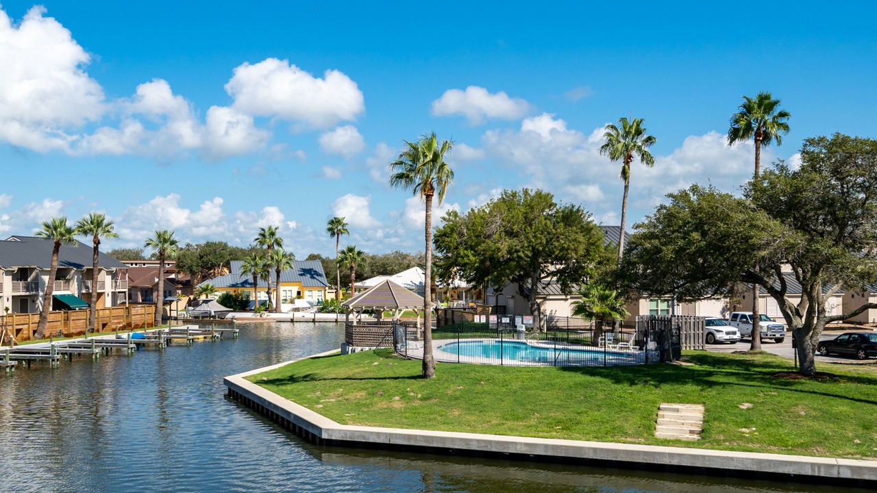 Photo of Others in Harbor Oaks