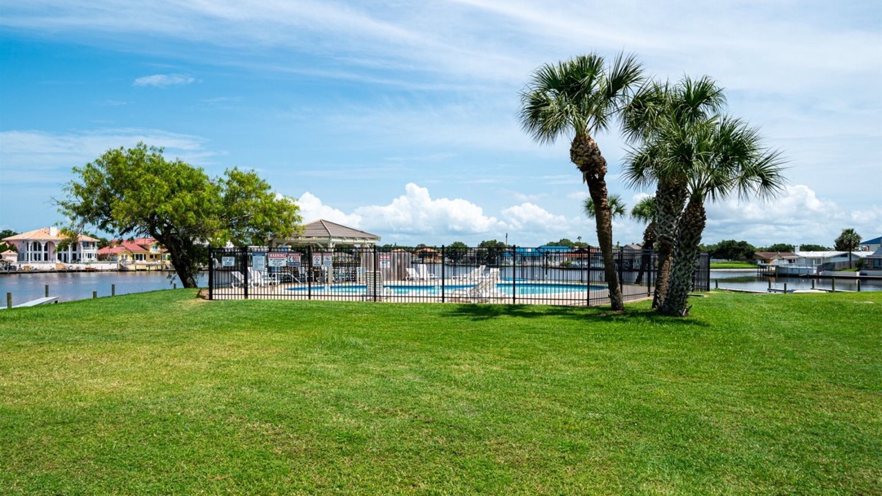 Photo of Others in Harbor Oaks