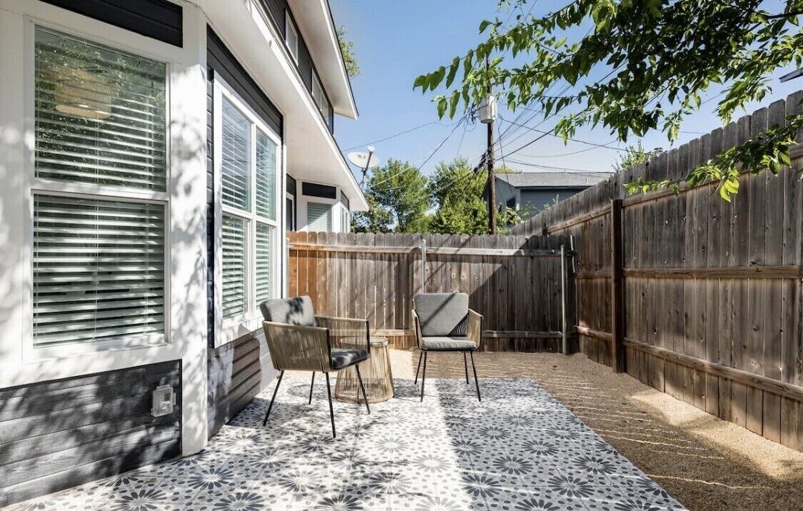 Photo of Patio Balcony in East Riverside - Oltorf