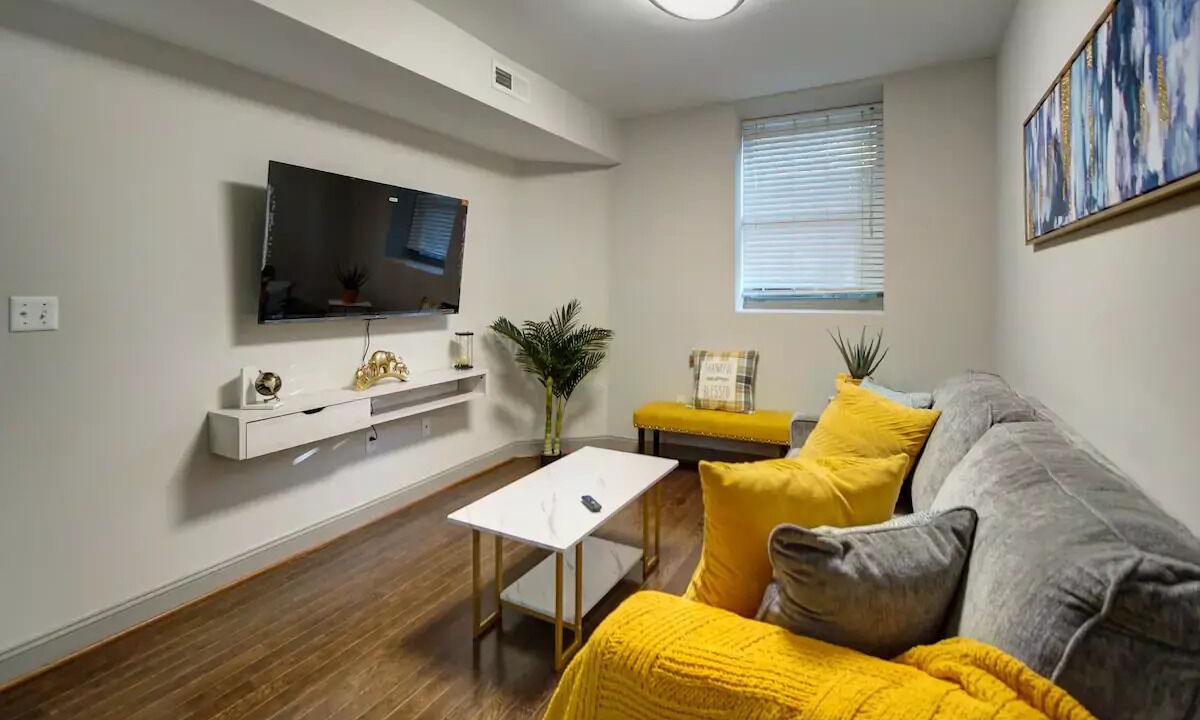 Photo of Livingroom in Fells Point