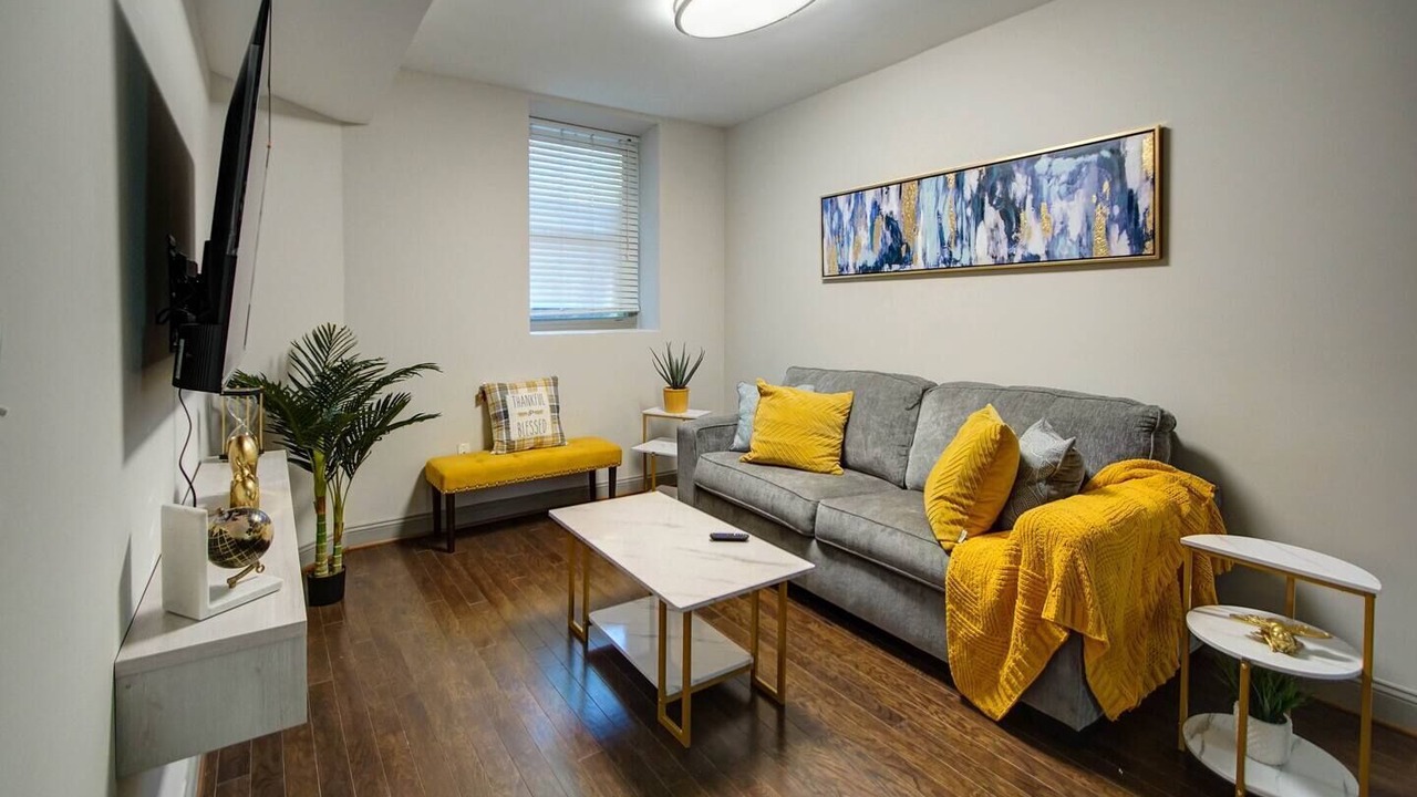 Photo of Livingroom in Fells Point