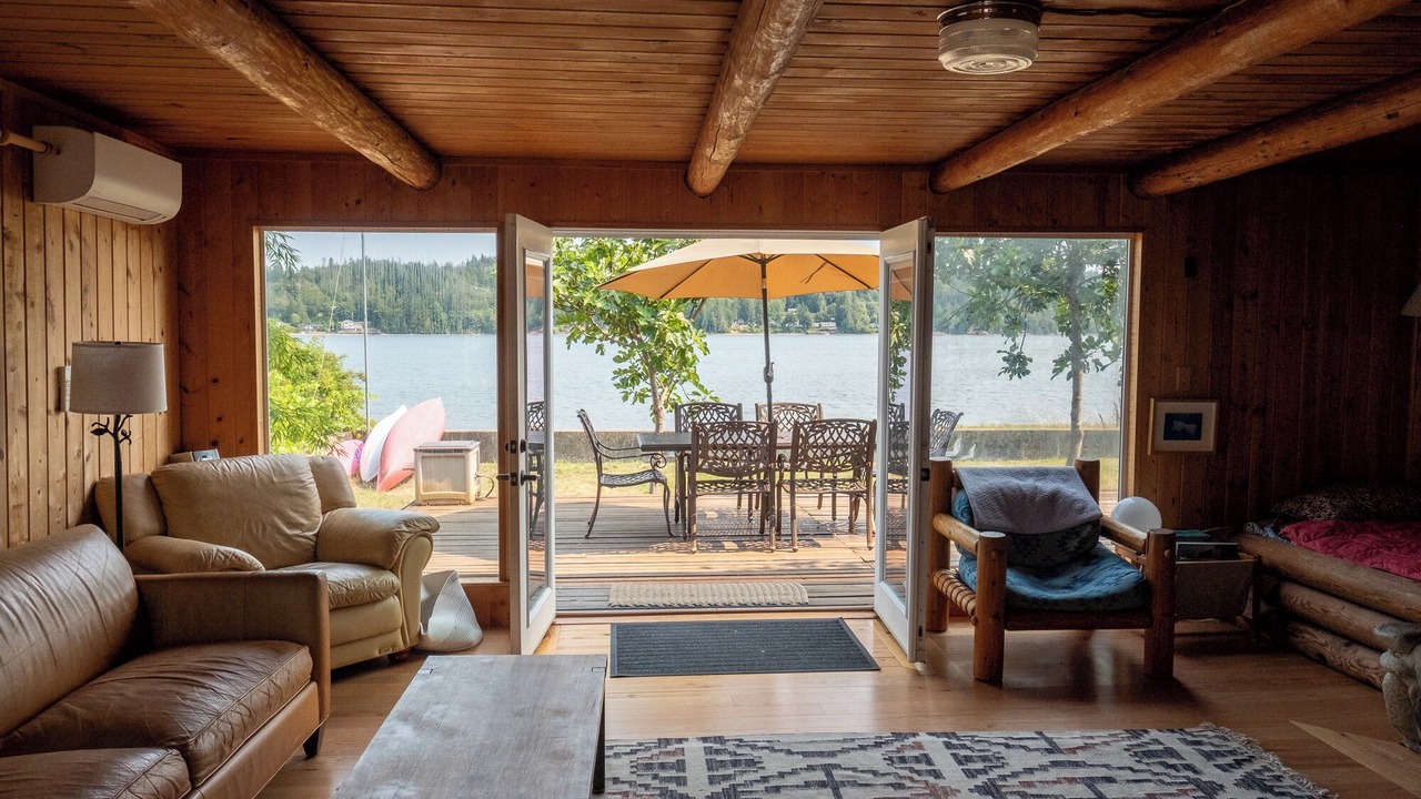 Photo of Bedroom in Belfair