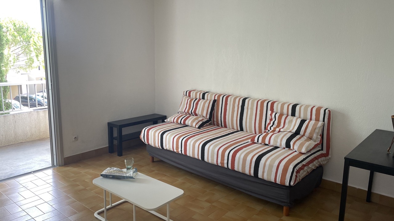 Photo of Livingroom in Hopitaux-Facultes