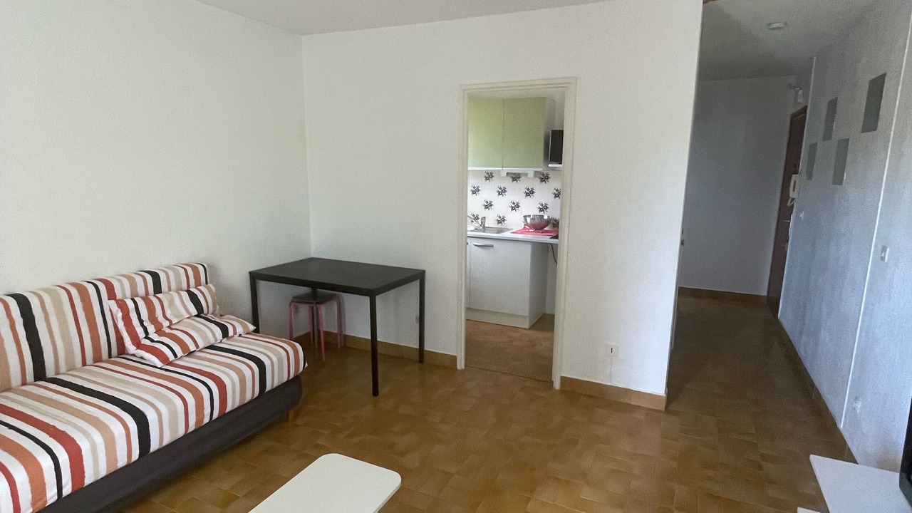 Photo of Livingroom in Hopitaux-Facultes