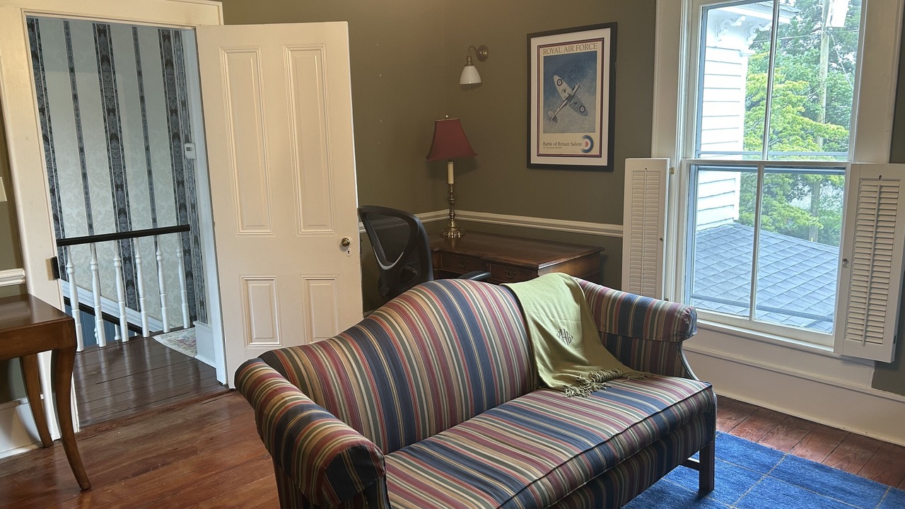 Photo of Livingroom in Washington