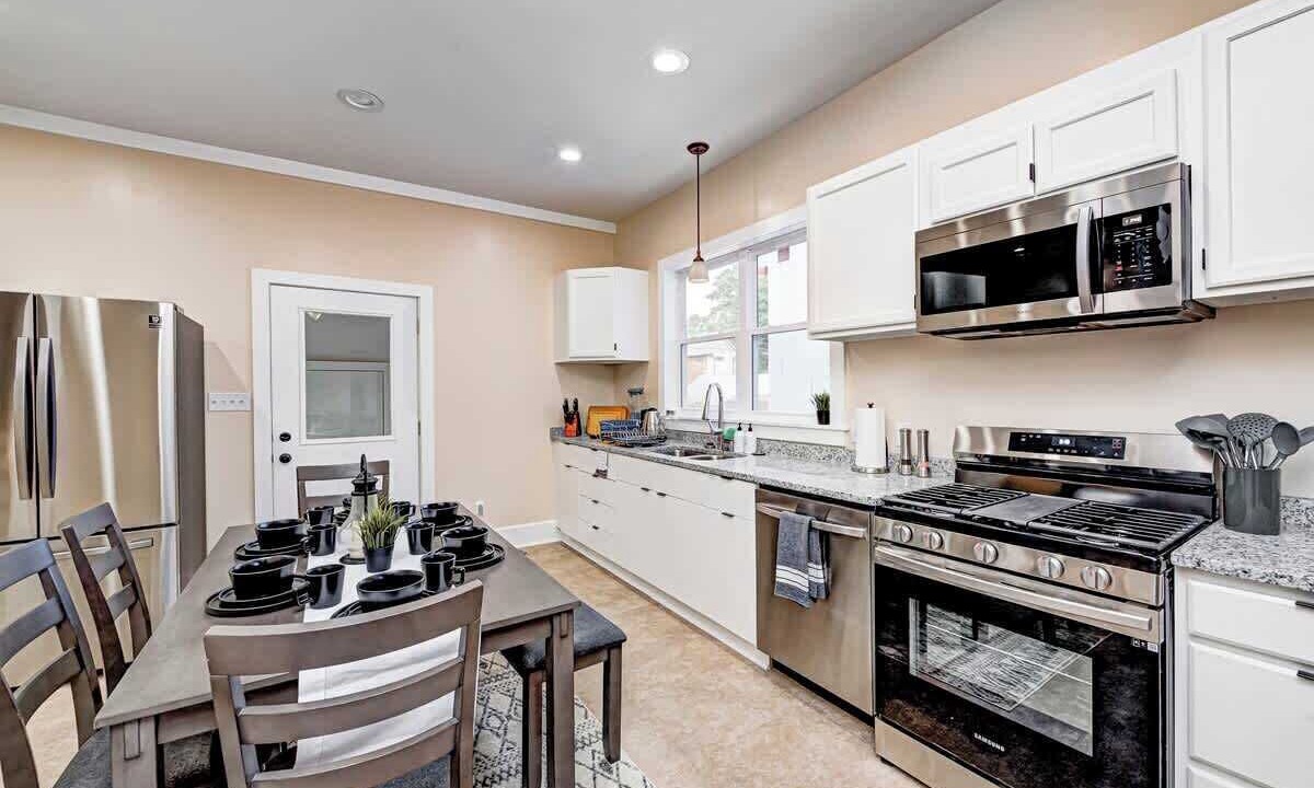 Photo of Kitchen in Fountain Square