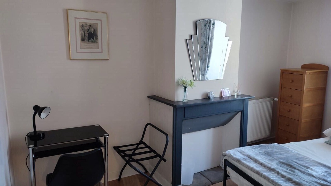 Photo of Bedroom in Chalus