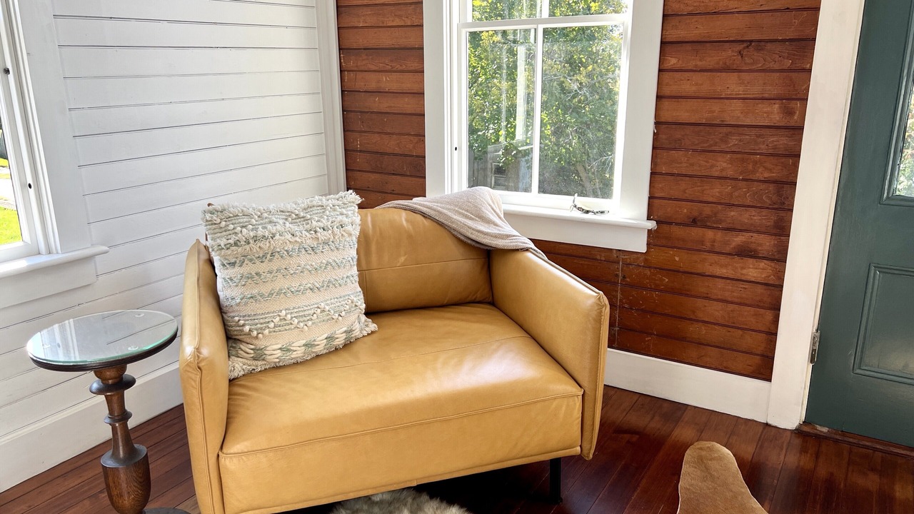 Photo of Livingroom in Tiverton