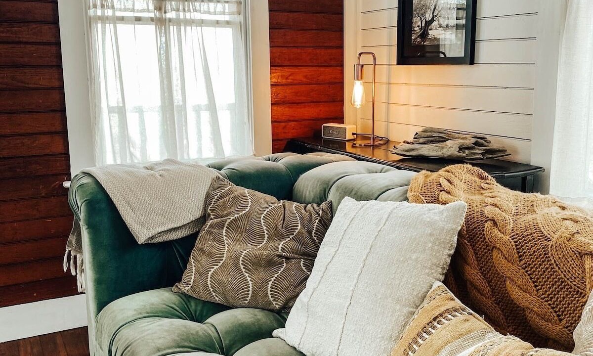 Photo of Livingroom in Tiverton