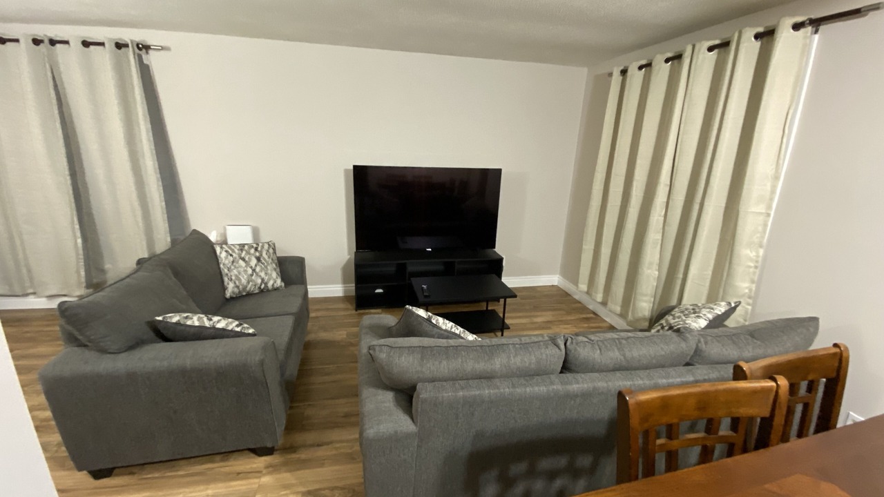Photo of Livingroom in Amherstview