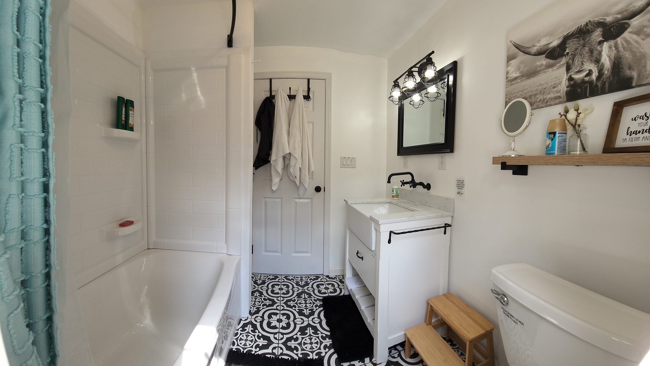 Photo of Bathroom in Jeffersonville