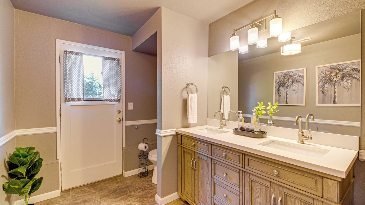 Photo of Bathroom in Mount Vernon