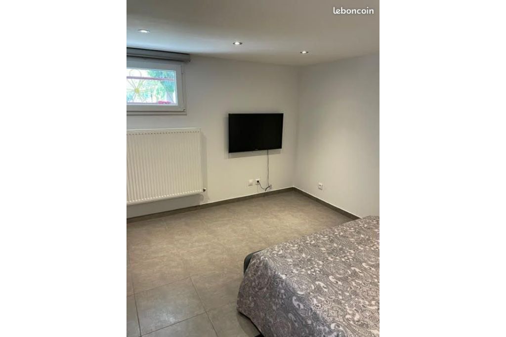Photo of Bedroom in Meylan