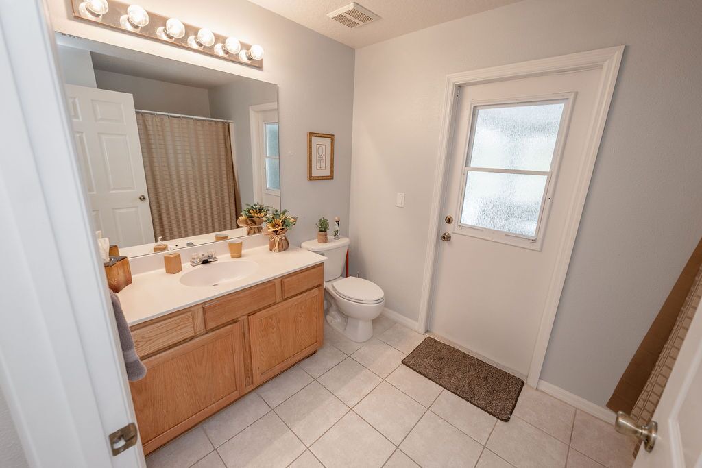 Photo of Bathroom in Port Saint Lucie