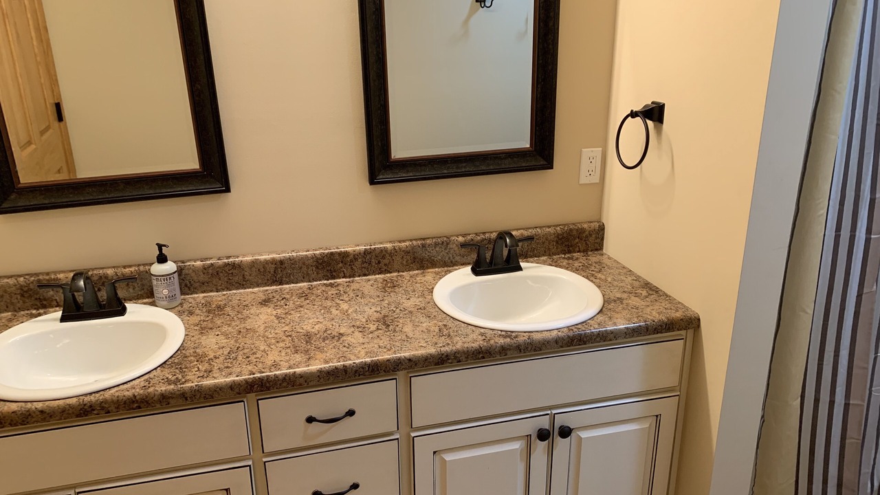 Photo of Bathroom in Van Buren