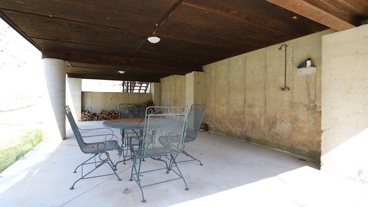 Photo of Outdoor in Van Buren