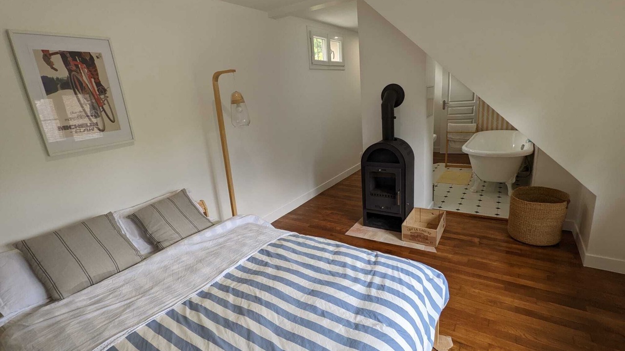 Photo of Bedroom in Mesnil-sur-l'Estree