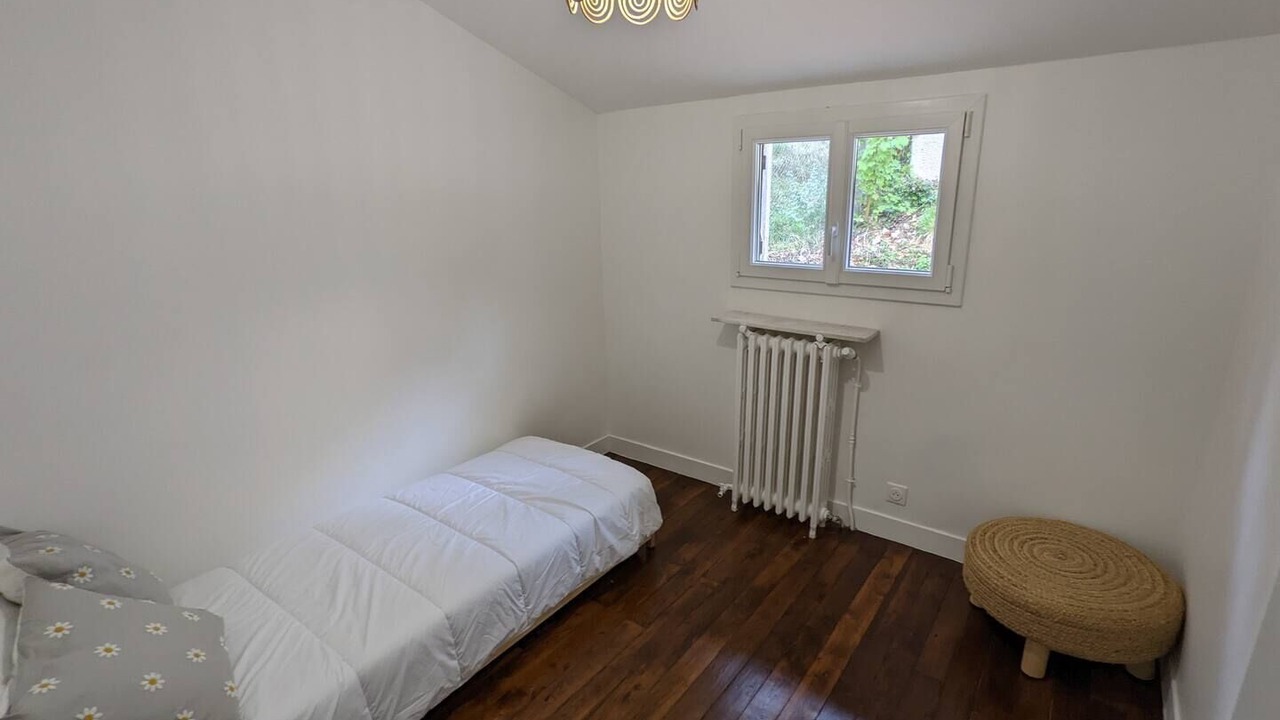Photo of Bedroom in Mesnil-sur-l'Estree